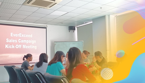 A reunião de lançamento da promoção global da EverExceed foi realizada com sucesso.